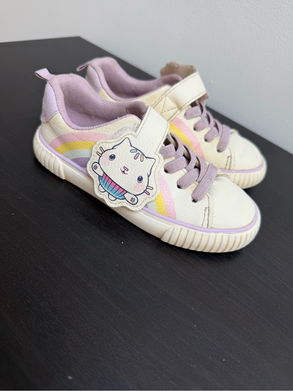 Gabbys Dollhouse Sneakers Cakey sz 9